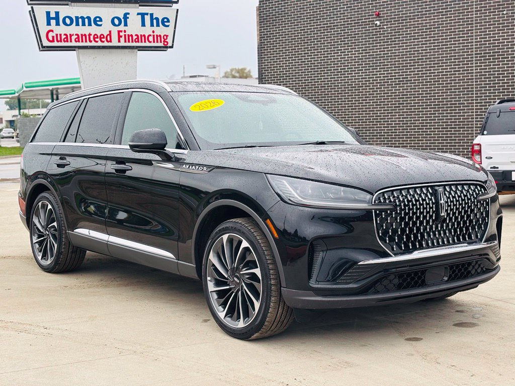 Used 2026 Lincoln Aviator Reserve AWD/4WD image 4