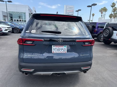 Used 2025 Toyota Grand Highlander AWD Hybrid image 22