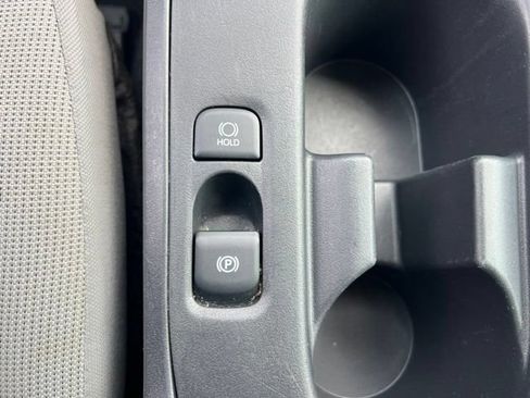 Used 2025 Toyota Corolla LE FWD image 22