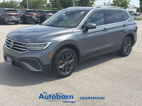 Certified 2023 Volkswagen Tiguan SE AWD/4WD image 3