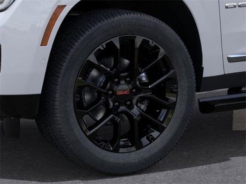 New 2026 GMC Yukon XL Denali image 9