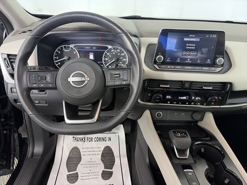 Certified 2023 Nissan Rogue SL AWD/4WD image 3