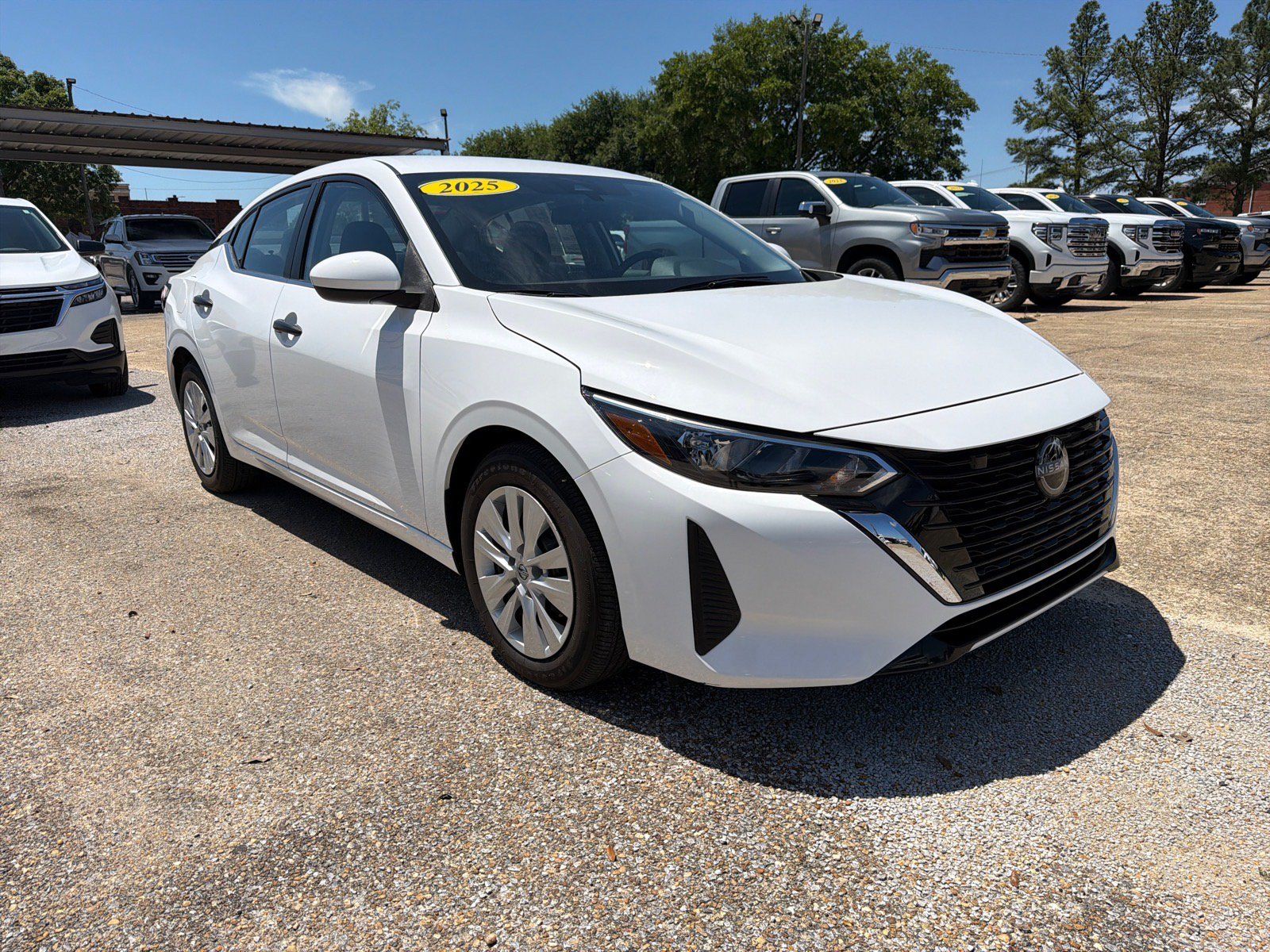 Used 2025 Nissan Sentra S FWD image 2