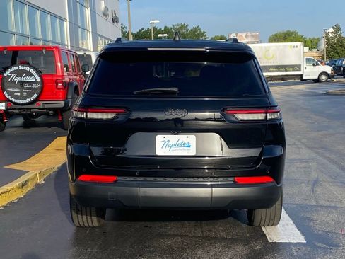 Used 2023 Jeep Grand Cherokee L Laredo RWD image 8