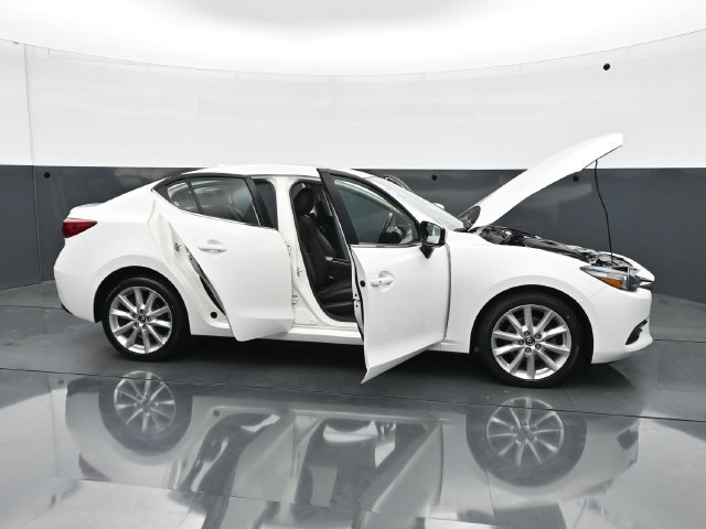 Used 2017 MAZDA MAZDA3 Touring w/ Popular Equipment Package FWD image 33
