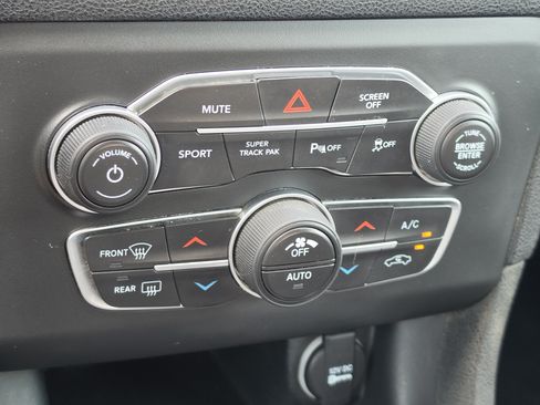 Used 2019 Dodge Charger GT RWD image 21