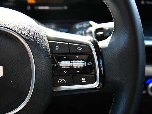 Used 2025 Kia Sorento S w/ Panoramic Sunroof Package FWD image 37