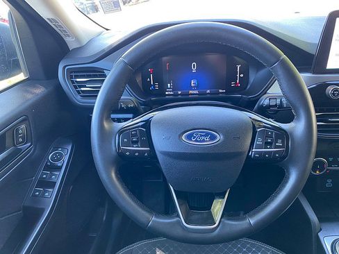 Certified 2023 Ford Escape Active AWD/4WD image 19