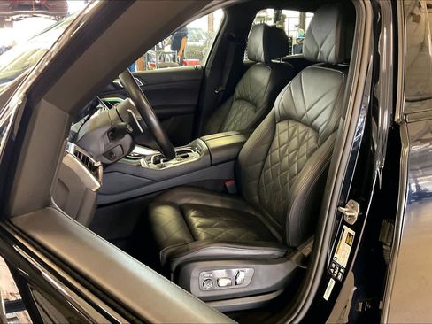 Used 2025 BMW X6 xDrive40i AWD/4WD image 7