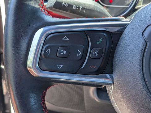 Used 2021 Jeep Wrangler Unlimited Rubicon w/ Cold Weather Group AWD/4WD image 20