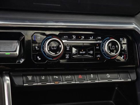 Used 2025 GMC Sierra 2500 Denali Ultimate image 23