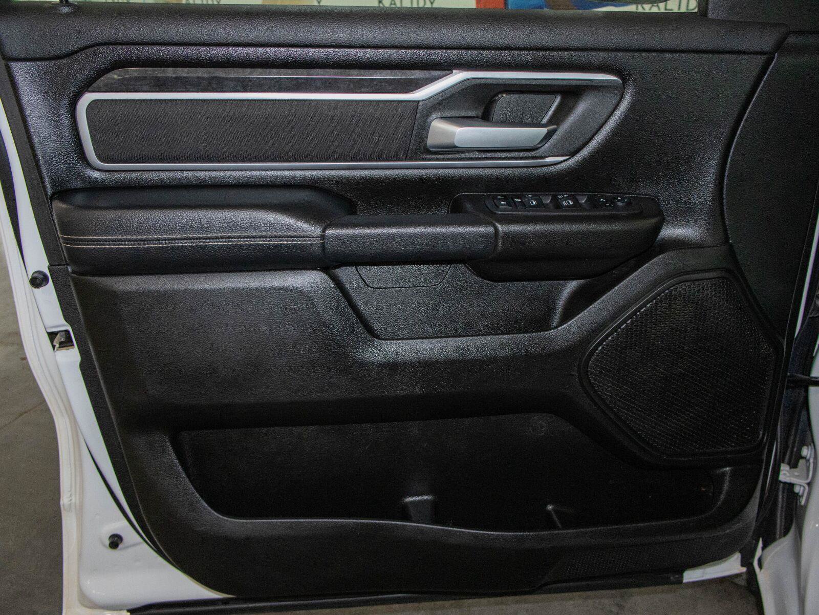 Used 2023 RAM 1500 Big Horn AWD/4WD image 10
