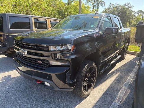 Used 2021 Chevrolet Silverado 1500 LT Trail Boss w/ Convenience Package II AWD/4WD image 3