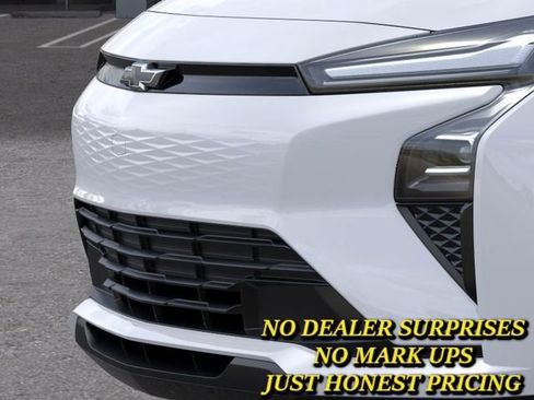 New 2027 Chevrolet Bolt LT w/ Comfort Package FWD image 13