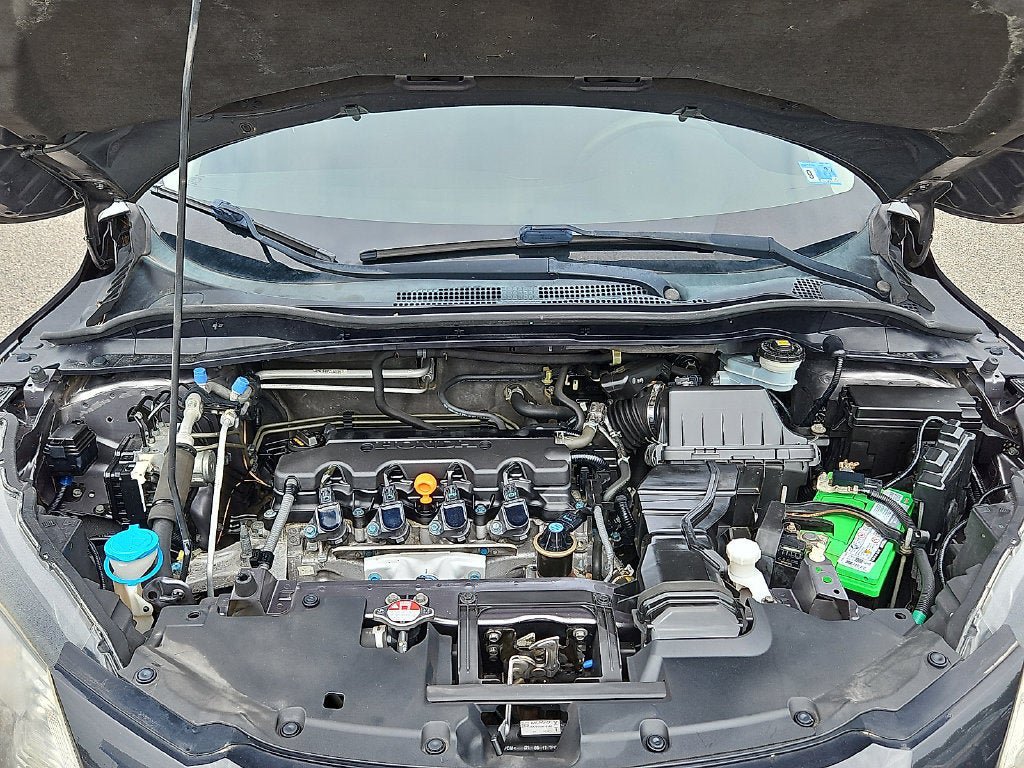 Used 2018 Honda HR-V EX image 29