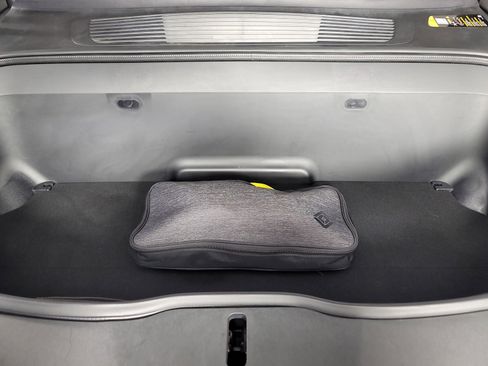 Used 2022 Rivian R1S Launch Edition image 14