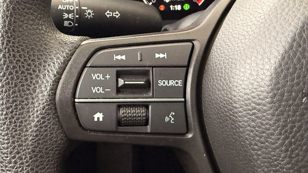 Used 2025 Honda HR-V LX image 29