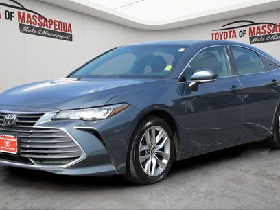 Certified 2022 Toyota Avalon XLE w/ Moonroof Package