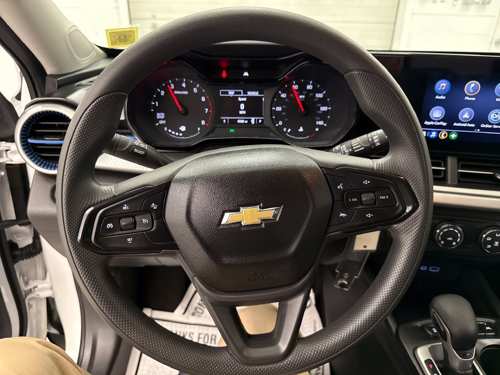 Used 2024 Chevrolet Trax LS FWD image 14