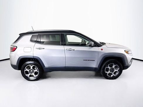 Used 2022 Jeep Compass Trailhawk w/ Trailhawk Convenience Group image 4