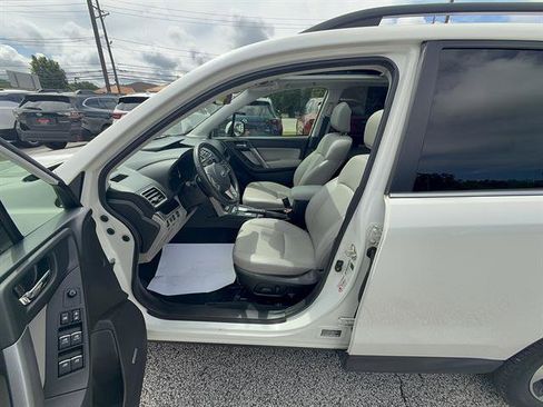 Used 2018 Subaru Forester 2.5i Limited AWD/4WD image 12