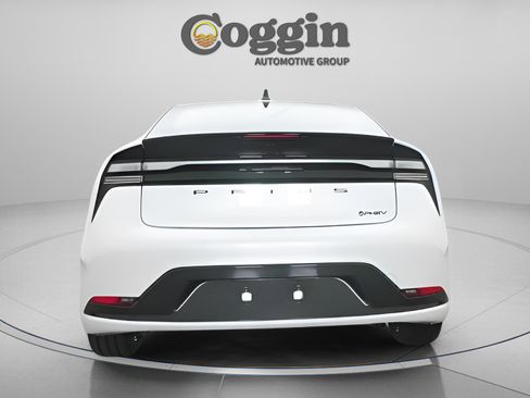 New 2026 Toyota Prius Plug-In Hybrid image 15