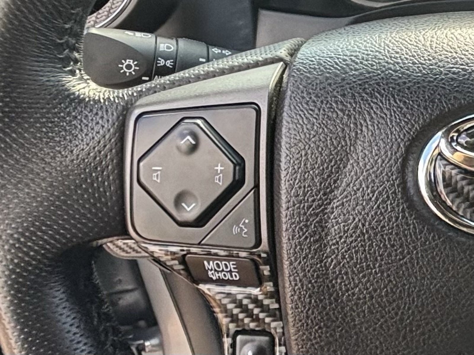 Used 2021 Toyota Tacoma TRD Off-Road w/ Technology Package RWD image 25
