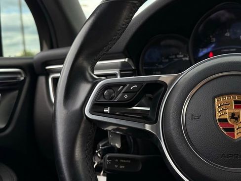 Used 2017 Porsche Macan AWD/4WD image 9