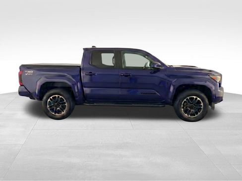 Used 2024 Toyota Tacoma TRD Sport RWD image 9