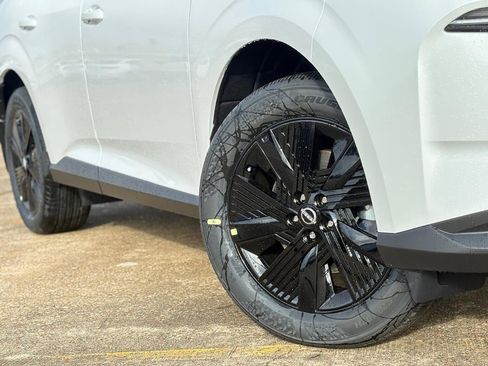 New 2026 Nissan Murano SV image 4