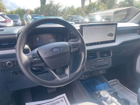 Used 2025 Ford Maverick XLT w/ 4K Tow Package AWD/4WD image 14