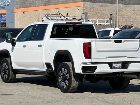 Used 2024 GMC Sierra 2500 Denali w/ Denali Reserve Package image 6