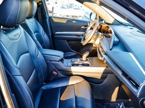 Used 2024 Cadillac XT4 Premium Luxury image 20