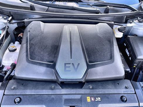 Certified 2022 Kia EV6 Wind w/ Wind Technology Package image 15