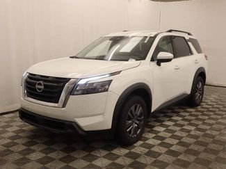 Used 2024 Nissan Pathfinder SV FWD video 1