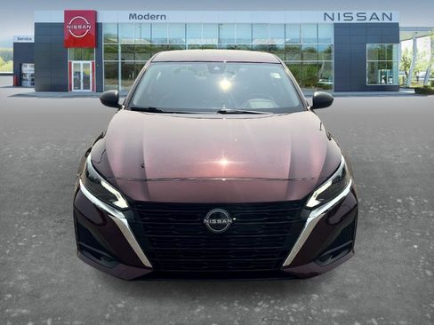 Certified 2025 Nissan Altima 2.5 SV FWD image 2