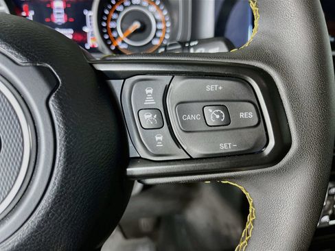 Used 2024 Jeep Wrangler Unlimited Sport AWD/4WD image 16