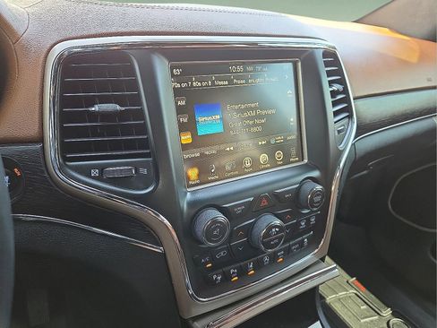 Used 2017 Jeep Grand Cherokee Summit w/ Platinum Series Group AWD/4WD image 18