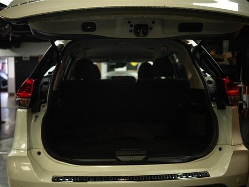 Used 2020 Nissan Rogue SV w/ Premium Package FWD image 7
