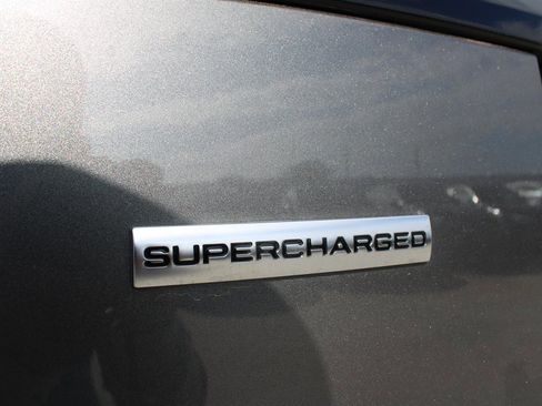 Used 2018 Land Rover Range Rover Supercharged image 32