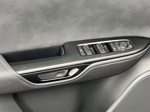 Certified 2023 Lexus RZ 450e Premium w/ Technology Package image 10