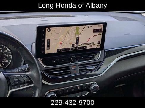 Used 2024 Nissan Altima 2.5 SR w/ SR Premium Package FWD image 20