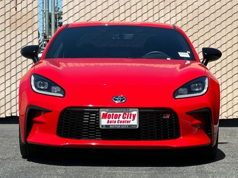 Used 2024 Toyota GR86 Premium w/ Performance Package RWD image 8