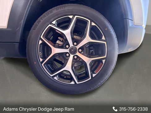 Used 2025 Jeep Compass Limited AWD/4WD image 22