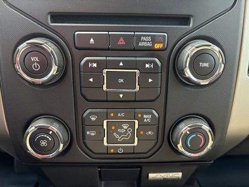 Used 2013 Ford F150 XLT w/ Luxury Equipment Group AWD/4WD image 19