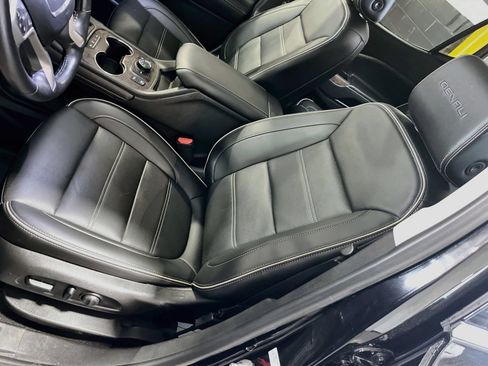 Used 2021 GMC Acadia Denali w/ Denali Ultimate Package AWD/4WD image 20