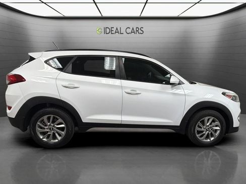 Used 2017 Hyundai Tucson SE w/ SE Popular Package 02 FWD image 4