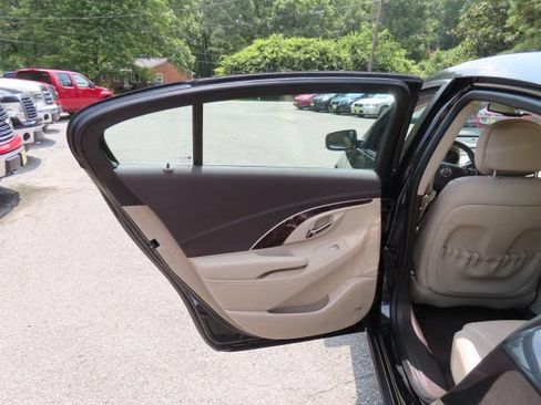 Used 2014 Buick LaCrosse Premium w/ Driver Confidence Package FWD image 11