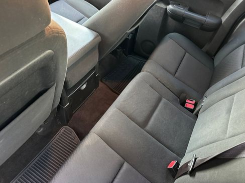 Used 2013 Chevrolet Silverado 2500 LT w/ Interior Plus Package image 12