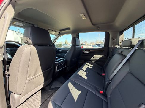 New 2026 GMC Sierra 1500 SLT AWD/4WD image 35